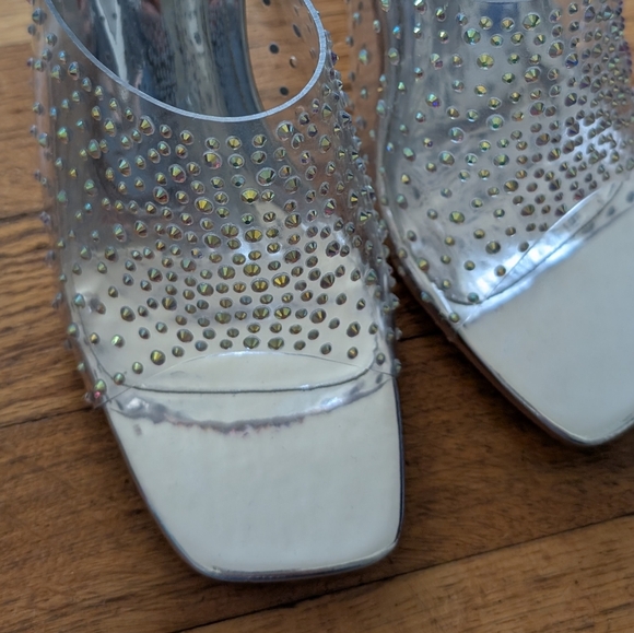 I.D. Required Glitzy Tranparent Sandals - Picture 3 of 6
